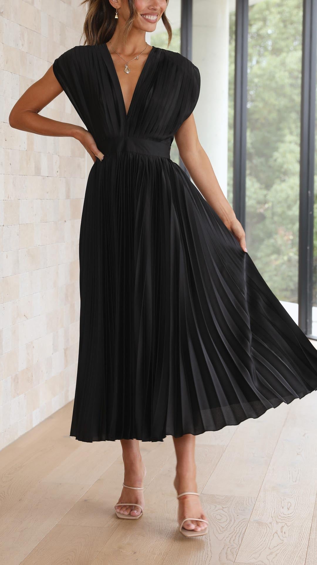 Pleated Maxi Dress – Women's Evening Dress | Maria