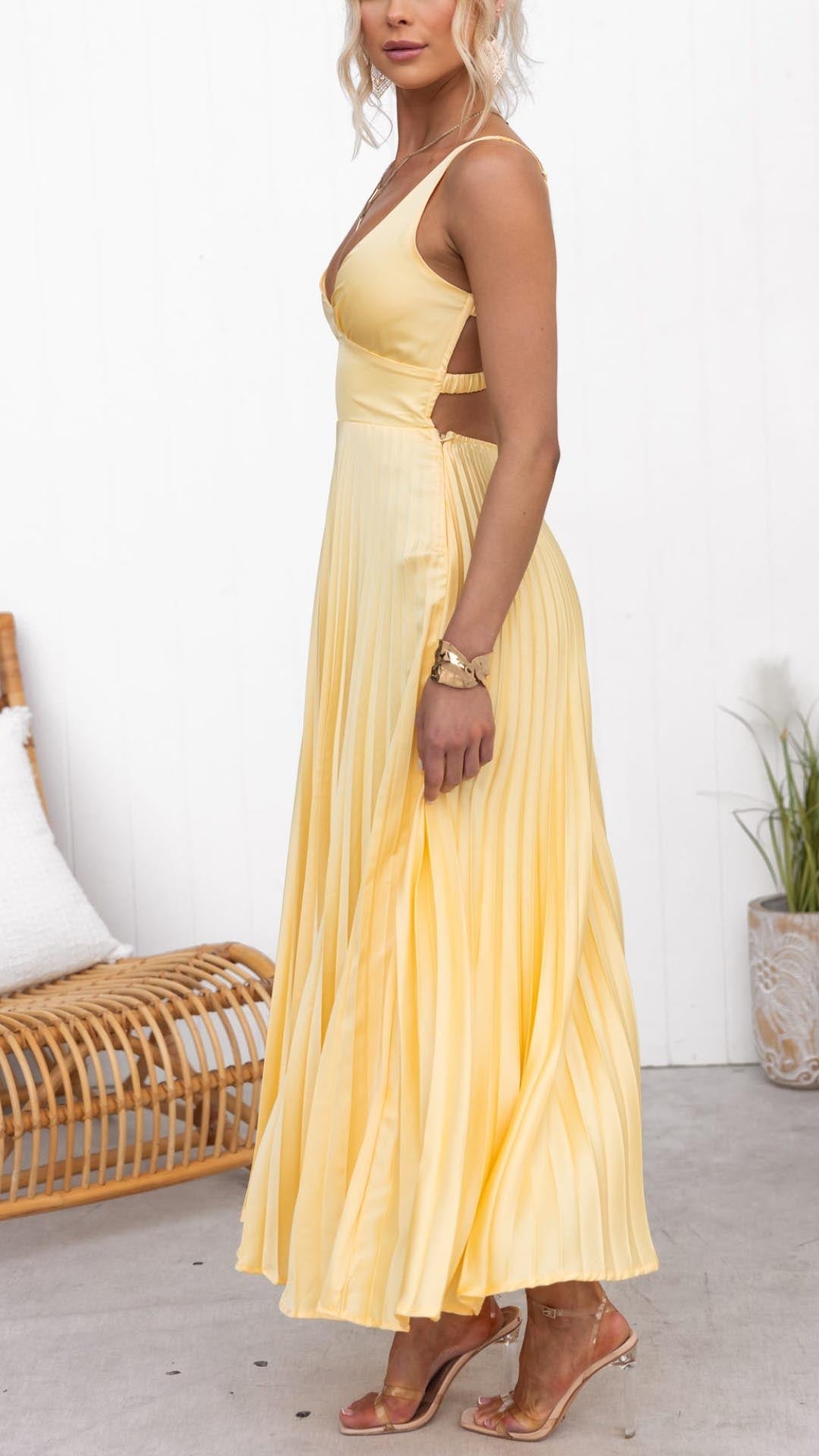 Pleated Maxi Dress – Women's Wedding Guest Dress