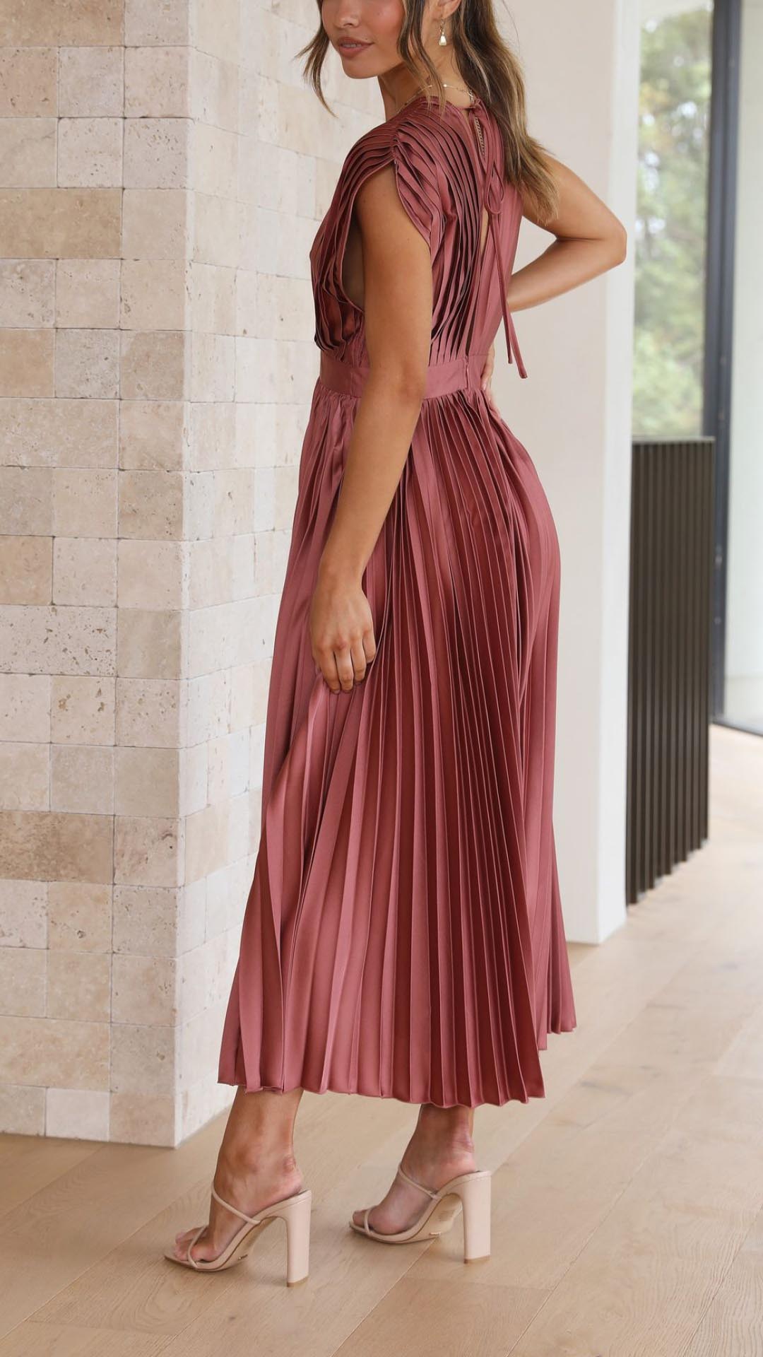 Pleated Maxi Dress – Women's Evening Dress | Maria