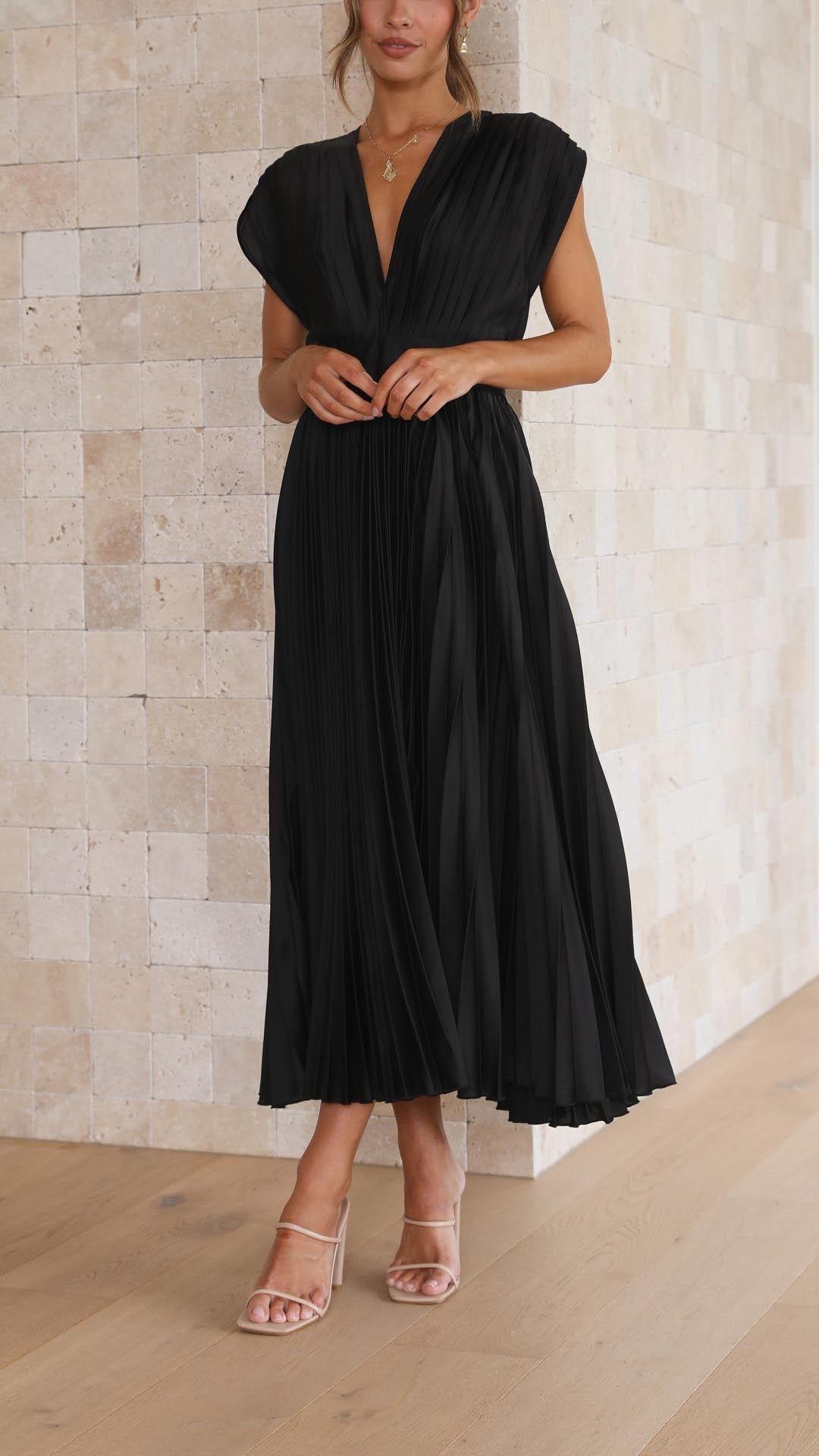 Pleated Maxi Dress – Women's Evening Dress | Maria