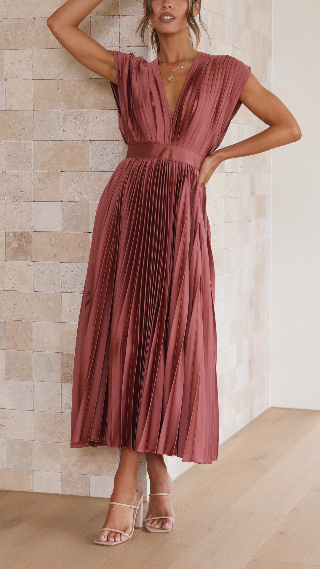 Pleated Maxi Dress – Women's Evening Dress | Maria